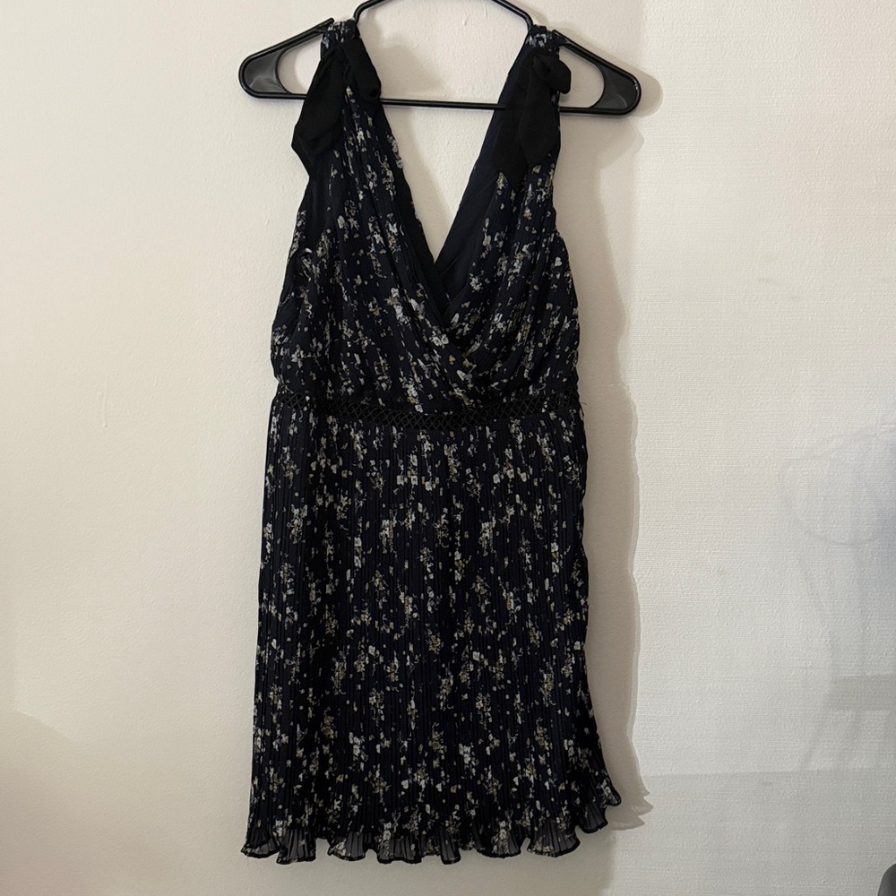 LuLu’s Floral V-Neck Dress with shoulder bow tie detailing